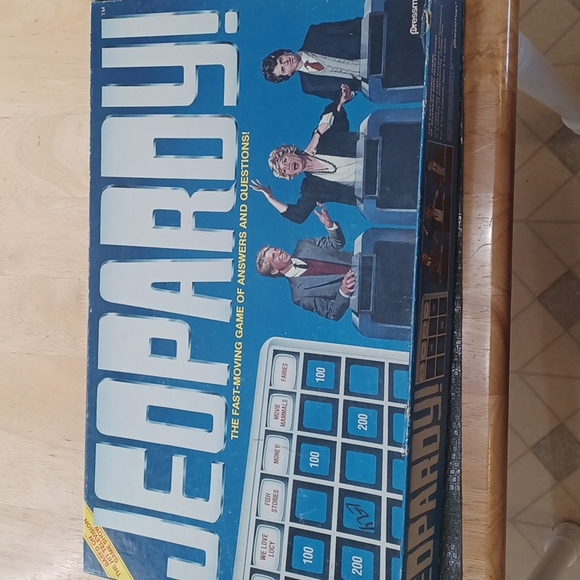 Vintage 1986 jeopardy board game - Picture 1 of 10